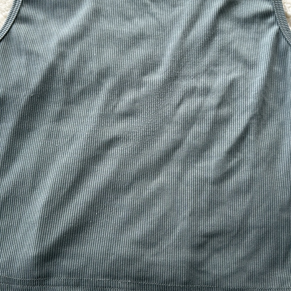 Bundle of Two Romwe Tank Tops Size S - Picture 8 of 9